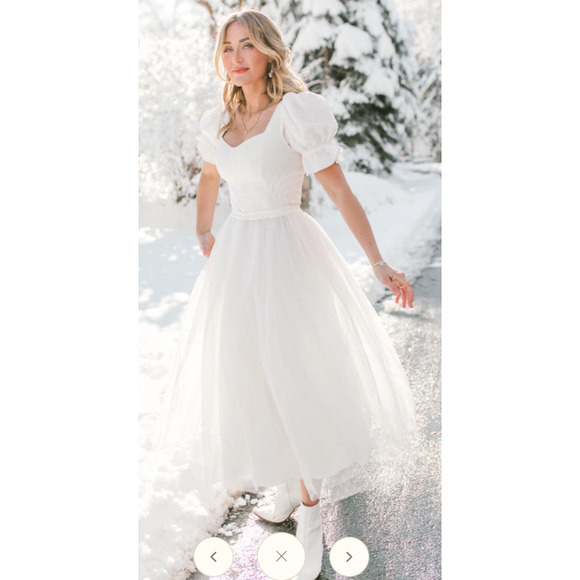 Ivy City Co Dresses & Skirts - IVY CITY BALLERINA DRESS in WHITE NEW NWT!